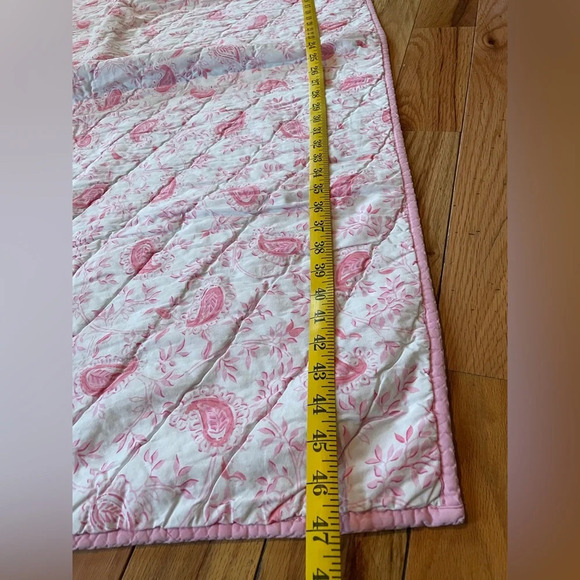 Pottery Barn Kids Crib/Toddler Quilt Reversible Paisley/Floral Pink White - Picture 7 of 8